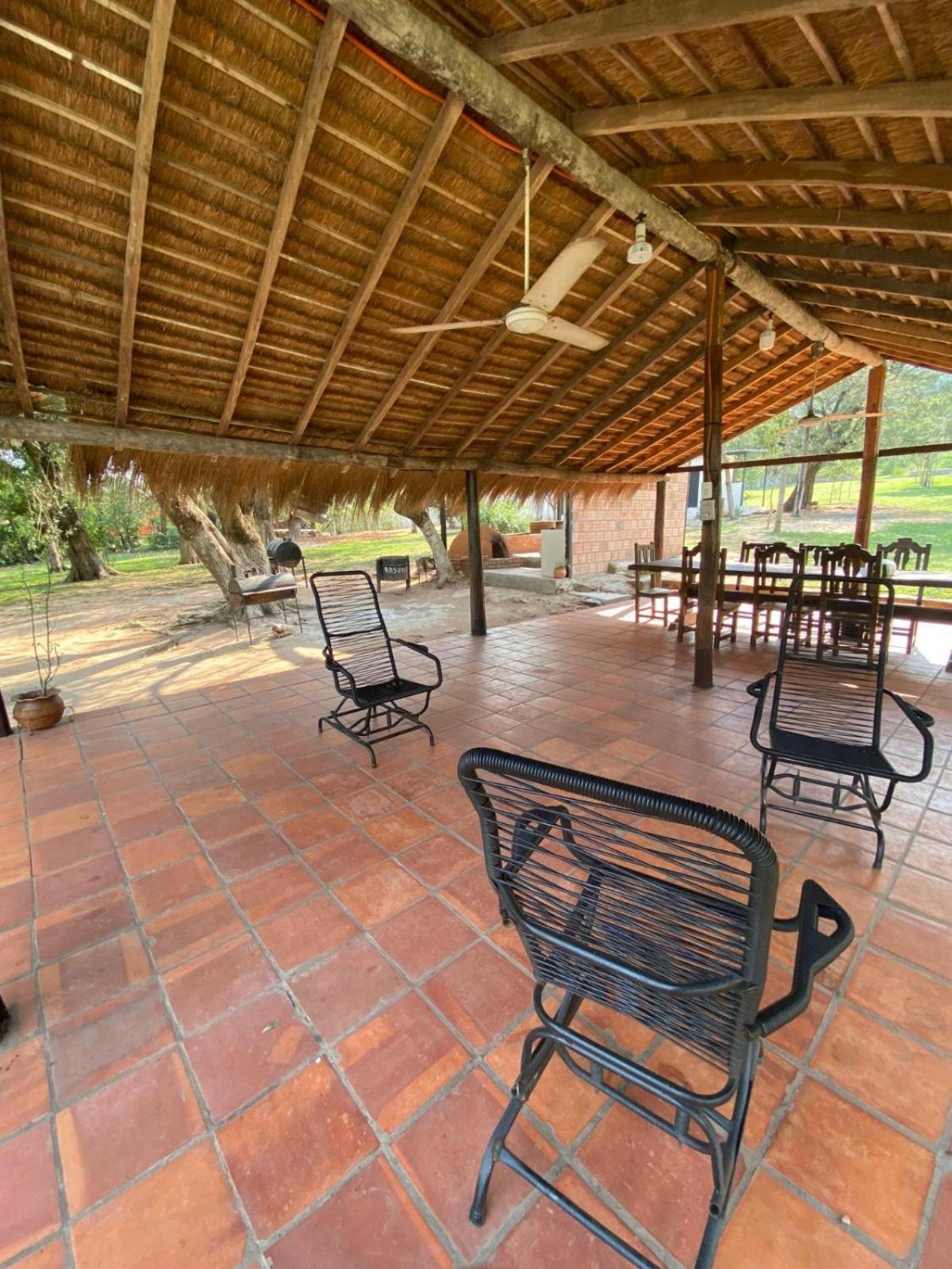 Posada San Miguel Paraguari Exterior foto